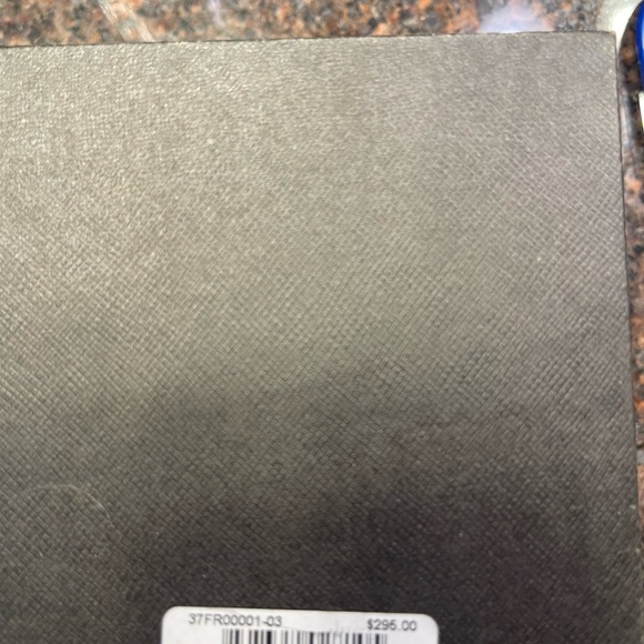 Men’s wrist watch - brand new with tags -  never used. - Picture 4 of 4